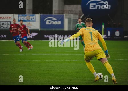 Radomiak Radom portiere Maciej Kikolski durante la partita contro Raków Częstochowa Foto Stock