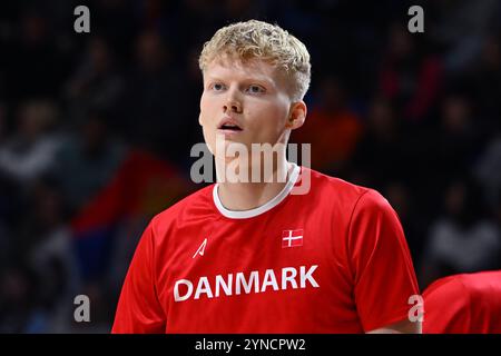 Belgrado, Serbia, 24 novembre 2024. La Danimarca Gustav Knudsen reagisce durante la partita di qualificazione FIBA Eurobasket 2025 tra Serbia e Danimarca all'Aleksandar Nikolic Hall di Belgrado. 24 novembre 2024. Crediti: Nikola Krstic/Alamy Foto Stock