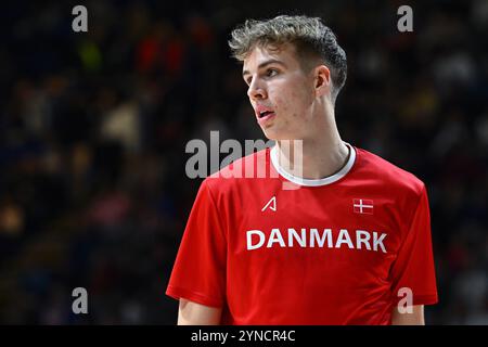 Belgrado, Serbia, 24 novembre 2024. La Danimarca Tobias Jensen reagisce durante la partita di qualificazione FIBA Eurobasket 2025 tra Serbia e Danimarca all'Aleksandar Nikolic Hall di Belgrado. 24 novembre 2024. Crediti: Nikola Krstic/Alamy Foto Stock