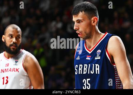 Belgrado, Serbia, 24 novembre 2024. Dusan Beslac di Serbia reagisce durante la partita di qualificazione FIBA Eurobasket 2025 tra Serbia e Danimarca all'Aleksandar Nikolic Hall di Belgrado, Serbia. 24 novembre 2024. Crediti: Nikola Krstic/Alamy Foto Stock