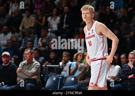 Belgrado, Serbia, 24 novembre 2024. La Danimarca Gustav Knudsen reagisce durante la partita di qualificazione FIBA Eurobasket 2025 tra Serbia e Danimarca all'Aleksandar Nikolic Hall di Belgrado. 24 novembre 2024. Crediti: Nikola Krstic/Alamy Foto Stock