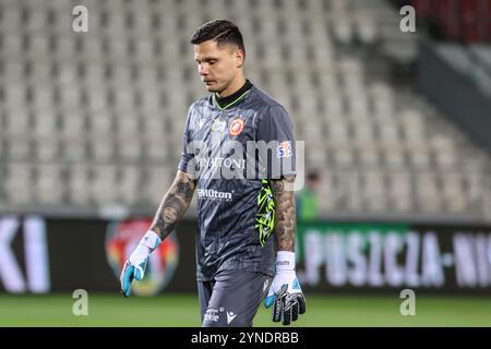 Cracovia, Polonia. 25 novembre 2024. Football 2024 2025 PKO BP Ekstraklasa Puszcza Niepolomice vs Widzew Lodz op: RAFAL GIKIEWICZ crediti: Konrad Swierad/Alamy Live News Foto Stock