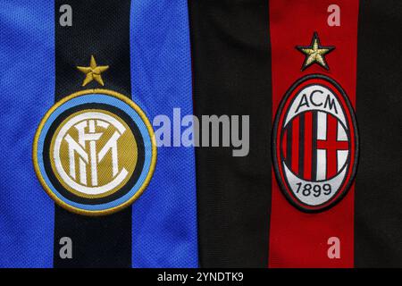 Calgary, Alberta, Canada. 10 luglio 2020. AC Milan vs Inter Milan vicino al logo della maglia Foto Stock