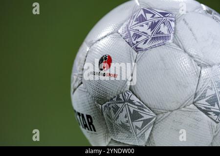 HELMOND , 25-11-2024 , Stadio GS Staalwerken , football, Keukenkampioen divisie , stagione 2024 / 2025 , Derby Star Ball Helmond Sport durante la partita Helmond Sport - ADO den Haag Foto Stock