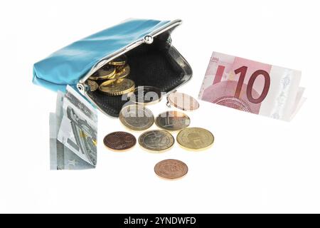 Un portafoglio con banconote da 10 euro e monete Studio shot, Vienna, Austria, Europa Foto Stock