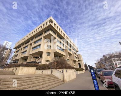 Edmonton, Alberta, Canada. 7 aprile 2023. Edificio del tribunale nel centro di Edmonton Foto Stock