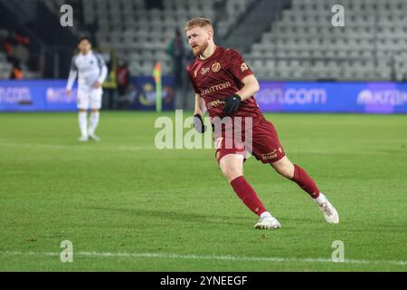 Cracovia, Polonia. 25 novembre 2024. Football 2024 2025 PKO BP Ekstraklasa Puszcza Niepolomice vs Widzew Lodz op: SEBASTIAN KERK crediti: Konrad Swierad/Alamy Live News Foto Stock