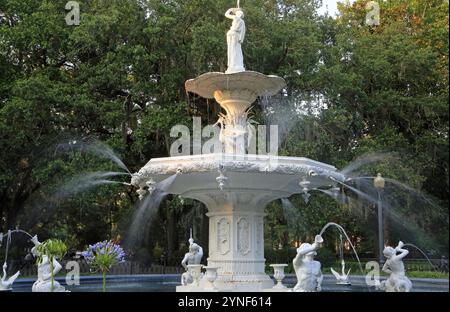 La fontana da vicino - Forsyth Park, Savannah, Georgia Foto Stock