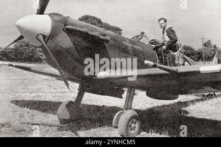 Uno Spitfire di uno squadrone di caccia del Kent. Da Wings of War, pubblicato nel 1942. Foto Stock