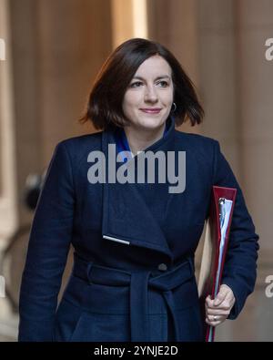 Londra, Inghilterra, Regno Unito. 26 novembre 2024. La segretaria dell'educazione BRIDGET PHILLIPSON, arriva per una riunione di gabinetto a Downing Street. (Credit Image: © Thomas Krych/ZUMA Press Wire) SOLO PER USO EDITORIALE! Non per USO commerciale! Foto Stock