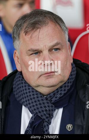 Cracovia, Polonia. 25 novembre 2024. Allenatore Tomasz Tulacz visto durante la partita di calcio PKO BP Ekstraklasa 2024/2025 tra Puszcza Niepolomice e Widzew Lodz allo Stadio di Cracovia. Punteggio finale; Puszcza Niepolomice 2:0 Widzew Lodz. Credito: SOPA Images Limited/Alamy Live News Foto Stock