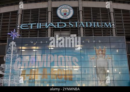 Vista generale dello stadio Etihad durante la partita di UEFA Champions League Manchester City vs Feyenoord all'Etihad Stadium, Manchester, Regno Unito, 26 novembre 2024 (foto di Mark Cosgrove/News Images) Foto Stock