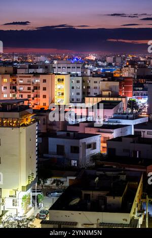 Sfax, Tunisia - 12 novembre 2024: Veduta aerea della città di Sfax Foto Stock
