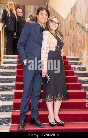 Torino, Italia. 26 novembre 2024. Giulio base e Ornella Muti pongono prima della fotocall del film &#x201c;romanzo popolare&#x201d; durante il 42° Torino Film Festival di Torino, il 24 novembre 2024. Italia - News - martedì 26 novembre 2024. (Foto di Marco Alpozzi/Lapresse) credito: LaPresse/Alamy Live News Foto Stock