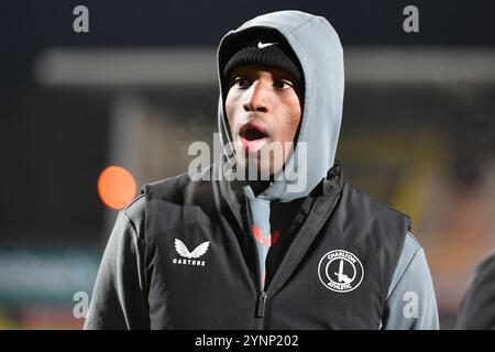 Burton upon Trent, Inghilterra. 26 novembre 2024. Thierry Small prima dello Sky Bet EFL League One match tra Burton Albion e Charlton Athletic al Pirelli Stadium. Kyle Andrews/Alamy Live News Foto Stock