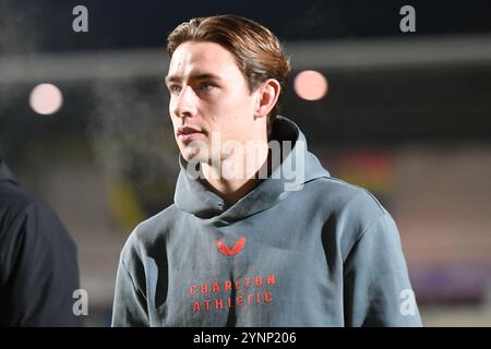 Burton upon Trent, Inghilterra. 26 novembre 2024. Terry Taylor prima dello Sky Bet EFL League One match tra Burton Albion e Charlton Athletic al Pirelli Stadium. Kyle Andrews/Alamy Live News Foto Stock