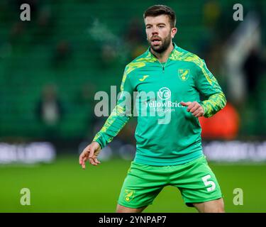 Norwich, Regno Unito. 26 novembre 2024. Grant Hanley di Norwich City si riscalda prima del match per il titolo Sky Bet, Norwich City vs Plymouth Argyle a Carrow Road, Norwich, Regno Unito, 26 novembre 2024 (foto di Izzy Poles/News Images) a Norwich, Regno Unito il 26/11/2024. (Foto di Izzy Poles/News Images/Sipa USA) credito: SIPA USA/Alamy Live News Foto Stock