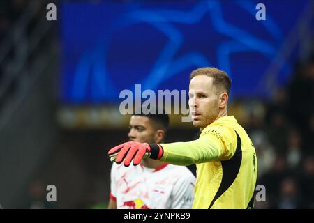 Mailand, Italia. 26 novembre 2024. Calcio: Champions League, Inter Milan - RB Lipsia, turno preliminare, partita 5 allo Stadio Giuseppe Meazza, gesticolato del portiere di Lipsia Peter Gulacsi. Crediti: Jan Woitas/dpa/Alamy Live News Foto Stock