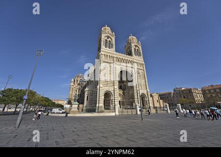 La Cattedrale di Marsiglia in una giornata di sole nel mese di ottobre Foto Stock