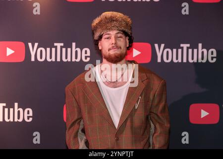 Berlino, Germania. 26 novembre 2024. Majan prima dell'inizio della cena YouTube Music Award al Grill Royal. Credito: Carsten Koall/dpa/Alamy Live News Foto Stock