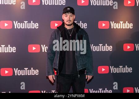 Berlino, Germania. 26 novembre 2024. Montez prima dell'inizio della cena YouTube Music Award al Grill Royal. Credito: Carsten Koall/dpa/Alamy Live News Foto Stock