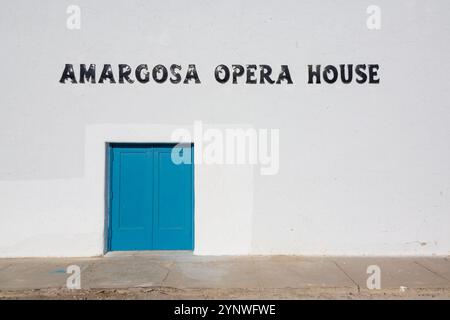 Death Valley Junction, USA - 19 luglio 2008: il teatro dell'opera di amargosa nella Death Valley Junction è stato aperto dalla ballerina Marta Becket di Hollywood. Foto Stock