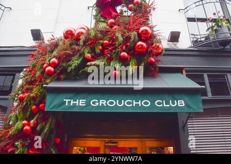 Londra, Regno Unito. 27 novembre 2024. Vista esterna del Groucho Club in Dean Street, Soho. Il famoso club privato ha avuto la sua licenza sospesa mentre la polizia indagava su un "crimine grave”. Crediti: Vuk Valcic/Alamy Live News Foto Stock