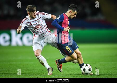 Barcellona, Barcellona, Spagna. 26 novembre 2024. Hugo MAGNETTI di Brest e Pedro GONZALEZ LOPEZ (Pedri) di Barcellona durante la partita di UEFA Champions League, fase MD5 tra FC Barcelona e Stade Brestois (Brest) all'Estadi Olimpic Lluis Companys il 26 novembre 2024 a Barcellona, Spagna. (Credit Image: © Matthieu Mirville/ZUMA Press Wire) SOLO PER USO EDITORIALE! Non per USO commerciale! Foto Stock