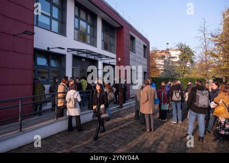 Milano, Italia. 27 novembre 2024. Via Sammartini 75. Inaugurazione Centro accoglienza per rifugiati e richiedenti asilo. - Cronaca - Milano, Italia - Mercoled&#xec; 27 novembre 2024 (foto Alessandro Cimma/Lapresse) via Sammartini 75. Inaugurazione del Centro accoglienza per rifugiati e richiedenti asilo. - Chronicle - Milano, Italia - mercoledì 27 novembre 2024 (foto Alessandro Cimma/Lapresse) crediti: LaPresse/Alamy Live News Foto Stock