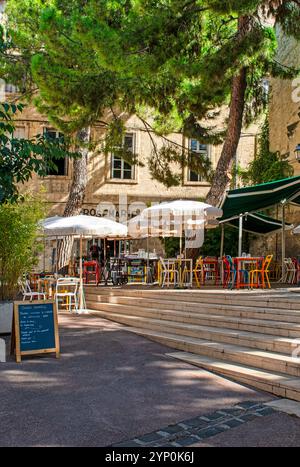 Cafe Rosemarie in Rue des Soeurs Noires a Montpellier, Francia Foto Stock
