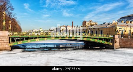 Autostrada Archny Panteleimonovsky ponte sul fiume Fontanka a San Pietroburgo Foto Stock