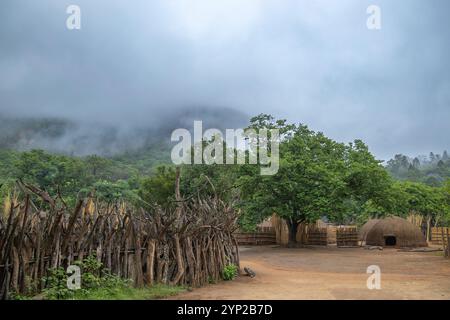 Capanna tradizionale nel villaggio culturale Eswatini Foto Stock