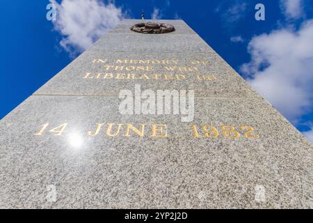 Il Falkland Conflict War Memorial a Stanley, la capitale e unica vera città (con una cattedrale) nelle Isole Falkland, Sud America Foto Stock