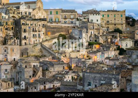 Matera antica città tradizionale case in pietra in dettaglio, Matera, Basilicata, Italia, Europa Foto Stock