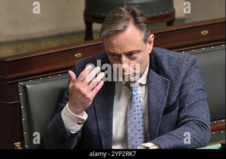 Bruxelles, Belgio. 28 novembre 2024. Bart De Wever di N-va nella foto durante una sessione plenaria della camera al parlamento federale, a Bruxelles, giovedì 28 novembre 2024. BELGA PHOTO ERIC LALMAND credito: Belga News Agency/Alamy Live News Foto Stock