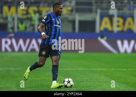 Milano, Italia. 26 novembre 2024. Marcus Thuram dell'FC Internazionale visto in azione durante la fase di UEFA Champions League 2024/25 - Matchday5 partita di calcio tra FC Internazionale e RB Leipzig allo stadio San Siro credito: dpa/Alamy Live News Foto Stock