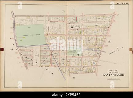 Parte della città di East Orange. Double Page Plate No. 14 [Mappa delimitata da S. Clinton St., Central Ave., Watson Ave., Munn Ave., S. Orange Ave.] 1904 Foto Stock