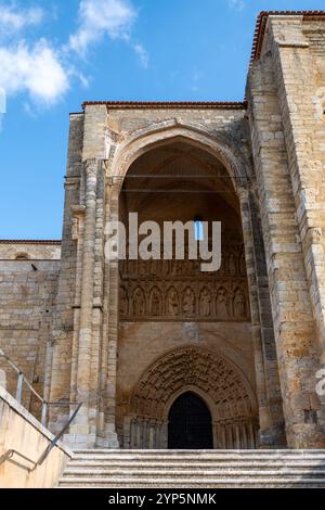 Chiesa di Santa Maria la Blanca a Villalcazar de Sirga, Palencia, Spagna Foto Stock