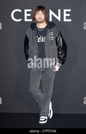 Seoul, Corea del Sud. 28 novembre 2024. Il gruppo Tame Impala Kevin Paker, partecipa a una chiamata fotografica per l'evento aperto di punta di Celine Cheongdam a Seoul, Corea del Sud, il 28 novembre 2024. (Foto di Lee Young-ho/Sipa USA) credito: SIPA USA/Alamy Live News Foto Stock