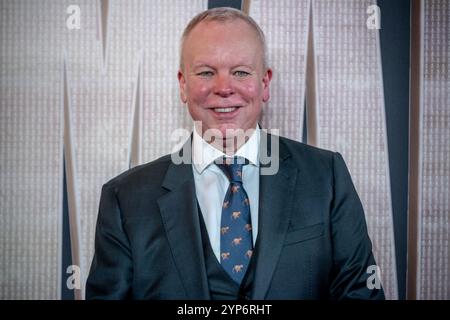 Londra, Regno Unito. 27 novembre 2024. Steve Pemberton partecipa alla prima europea di Better Man all'Odeon Luxe Leicester Square Cinema. Il nuovo film visionario guarda all'ascesa, alla caduta e alla risurrezione di Robbie Williams, uno degli artisti più venduti del Regno Unito che copre gli incredibili alti e bassi della celebrità e il viaggio verso la celebrità in un modo unico, ispirato alla vita di Williams e a come si vede. Crediti: Guy Corbishley/EMPICS/Alamy Live News Foto Stock