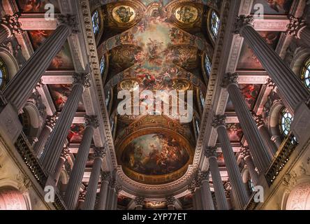 VERSAILLES FRANCIA 1 APRILE : interni, dettagli architettonici un soffitto della Cappella reale, a Versailles, Francia, Europa Foto Stock