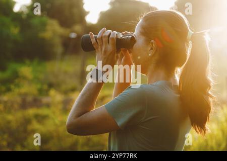 Splendida vista del tramonto sul lago Foto Stock