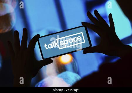In questa immagine, il logo Talkspace visualizzato viene visualizzato su uno smartphone Foto Stock