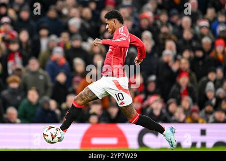 Manchester, Regno Unito. 28 novembre 2024. Old Trafford MANCHESTER, INGHILTERRA - NOVEMBRE 28: Marcus Rashford del Manchester United corre con la palla durante la fase MD5 della UEFA Europa League 2024/25 tra il Manchester United e il FK Bodo/Glimt all'Old Trafford il 28 novembre 2024 a Manchester, Inghilterra. (Richard Callis/SPP) credito: SPP Sport Press Photo. /Alamy Live News Foto Stock