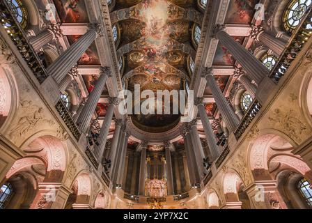 VERSAILLES FRANCIA 1 APRILE : interni, dettagli architettonici un soffitto della Cappella reale, a Versailles, Francia, Europa Foto Stock