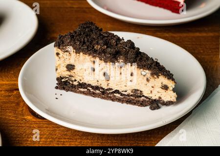 Cannoli su un piatto Foto Stock