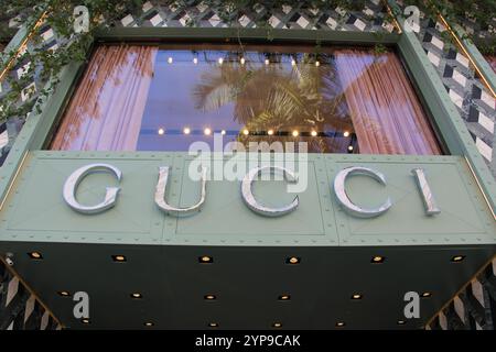 Gucci Sign Exterior Store Rodeo Drive Beverly Hills marchio di lusso per la vendita al dettaglio Foto Stock