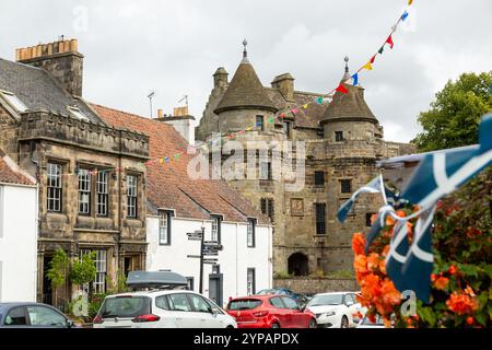 Falkland Palace nel villaggio di Falkland, Regno di Fife Scozia. Foto Stock