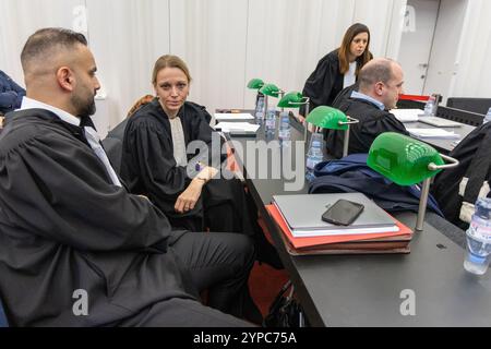 Gent, Belgio. 29 novembre 2024. Avvocati dei partiti civili nella foto del primo giorno del processo per assise di sei uomini dei Paesi Bassi dinanzi alla Corte d'assise delle Fiandre orientali di Gent, venerdì 29 novembre 2024. I sei uomini sono accusati di aver ucciso il 41enne belga Raouf Ben Alita a Stekene nel 2018. BELGA FOTO NICOLAS MAETERLINCK credito: Belga News Agency/Alamy Live News Foto Stock