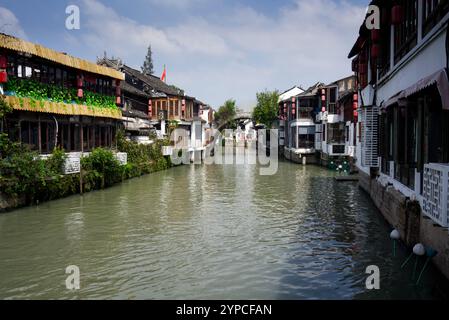 Vecchia casa nella città dell'acqua di Zhujiajiao Foto Stock